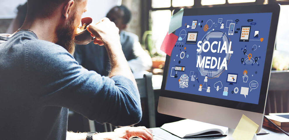 social media ROI metrics